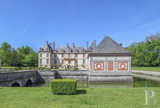 En Seine-et-Marne, entre Fontainebleau et Nemours, un château de famille du 17e siècle - photo  n°10